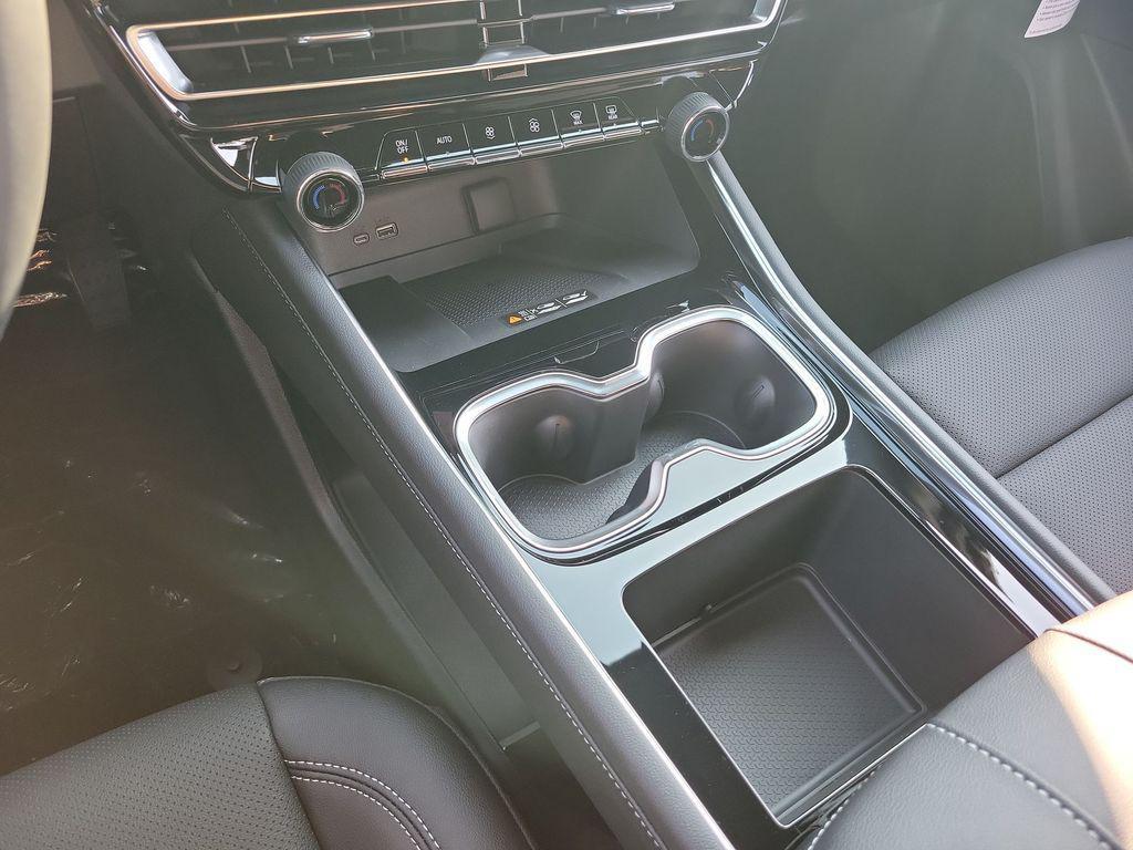 new 2026 Chevrolet Traverse car, priced at $42,495