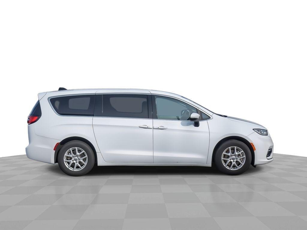 used 2023 Chrysler Pacifica car, priced at $24,995