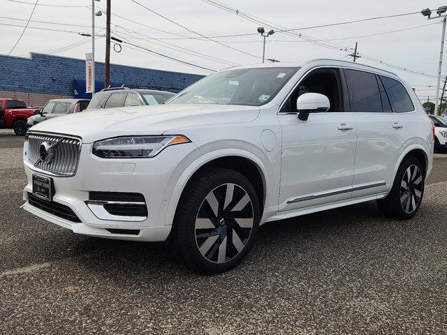 used 2023 Volvo XC90 Recharge Plug-In Hybrid car