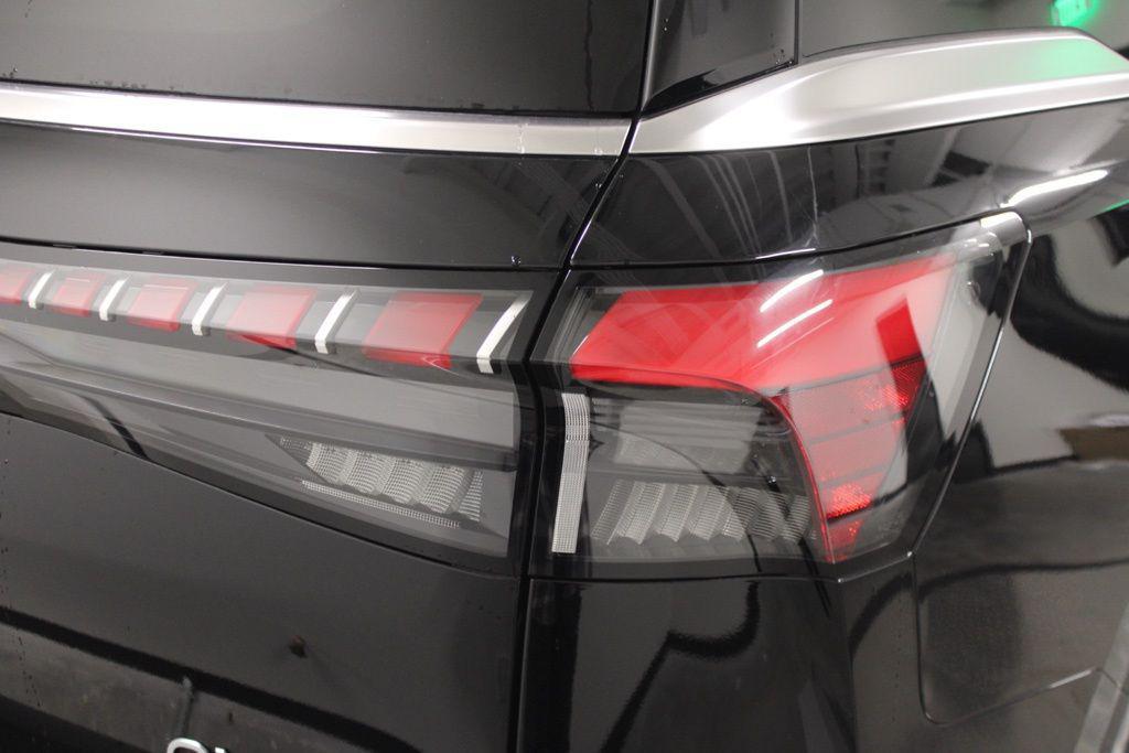 new 2025 INFINITI QX80 car, priced at $86,357