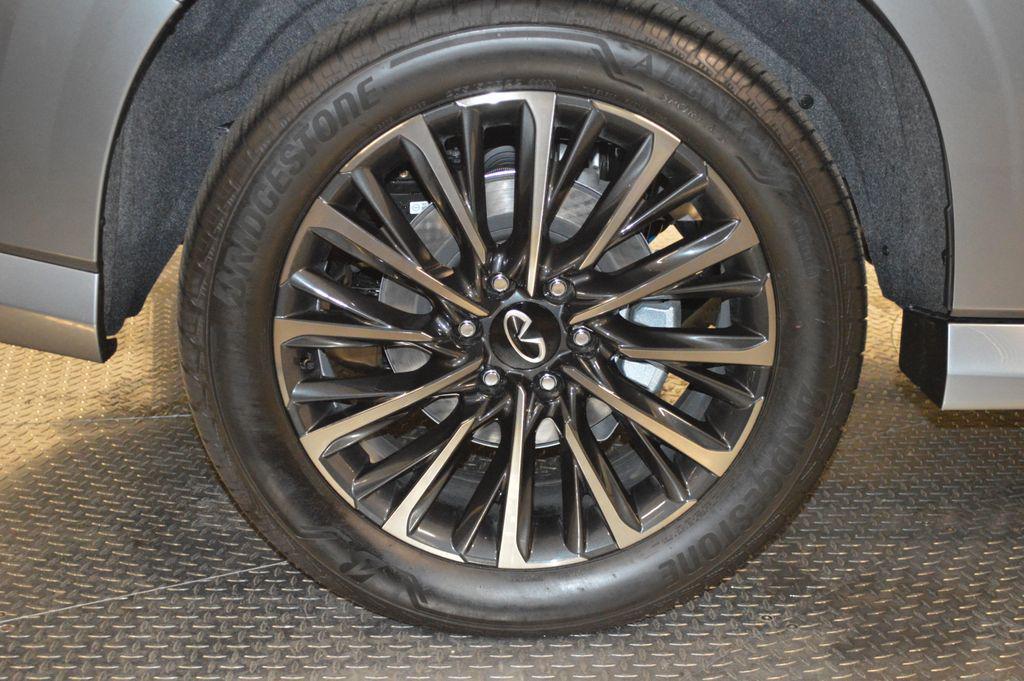 new 2026 INFINITI QX80 car, priced at $103,385