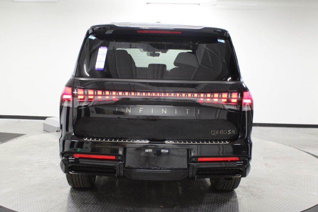 new 2026 INFINITI QX80 car, priced at $97,320