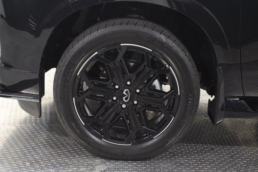 new 2026 INFINITI QX80 car, priced at $97,320