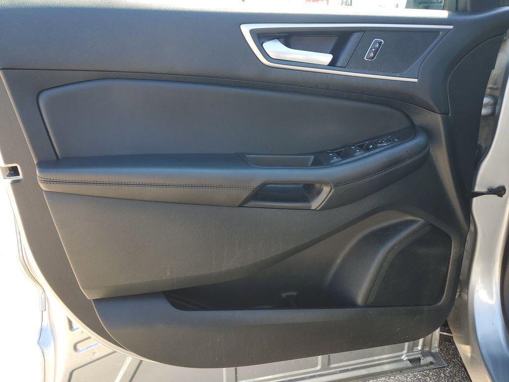 used 2023 Ford Edge car, priced at $25,092