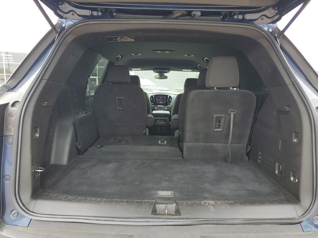 used 2022 Chevrolet Traverse car, priced at $26,092