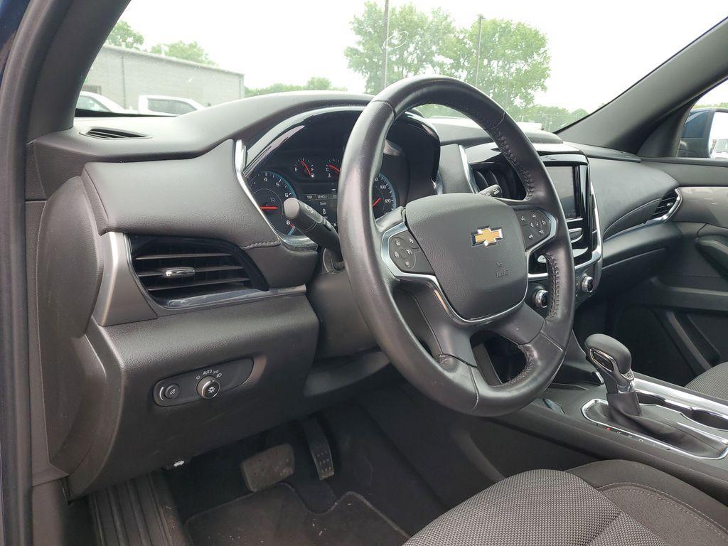used 2022 Chevrolet Traverse car, priced at $26,092