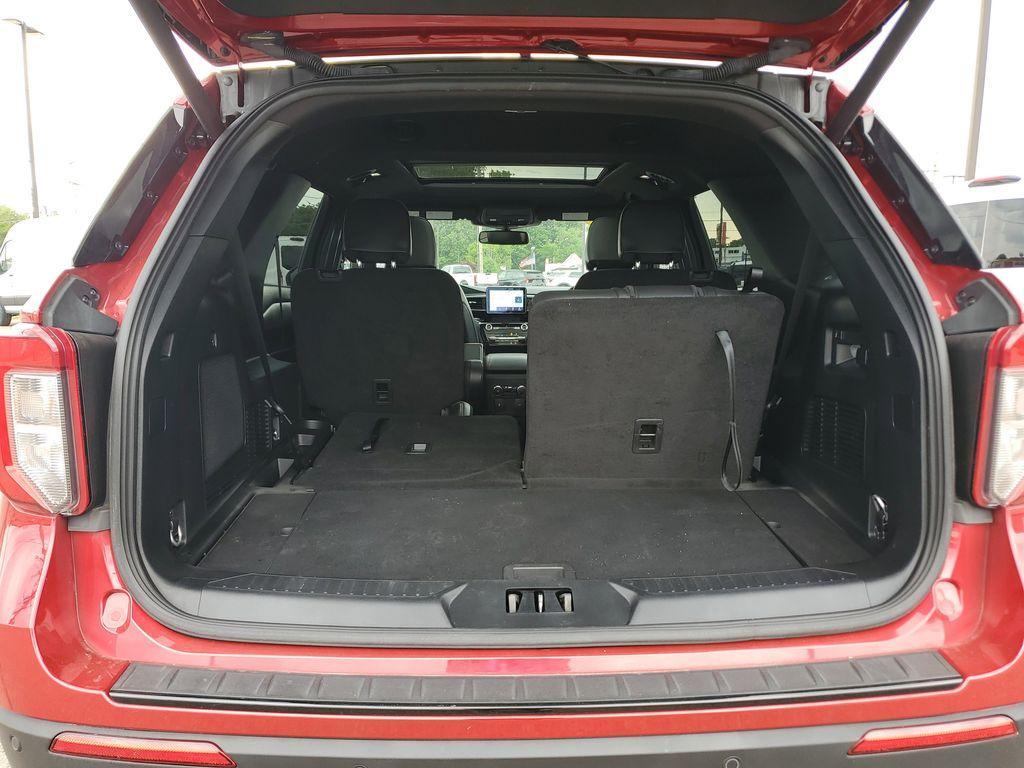 used 2024 Ford Explorer car, priced at $42,292