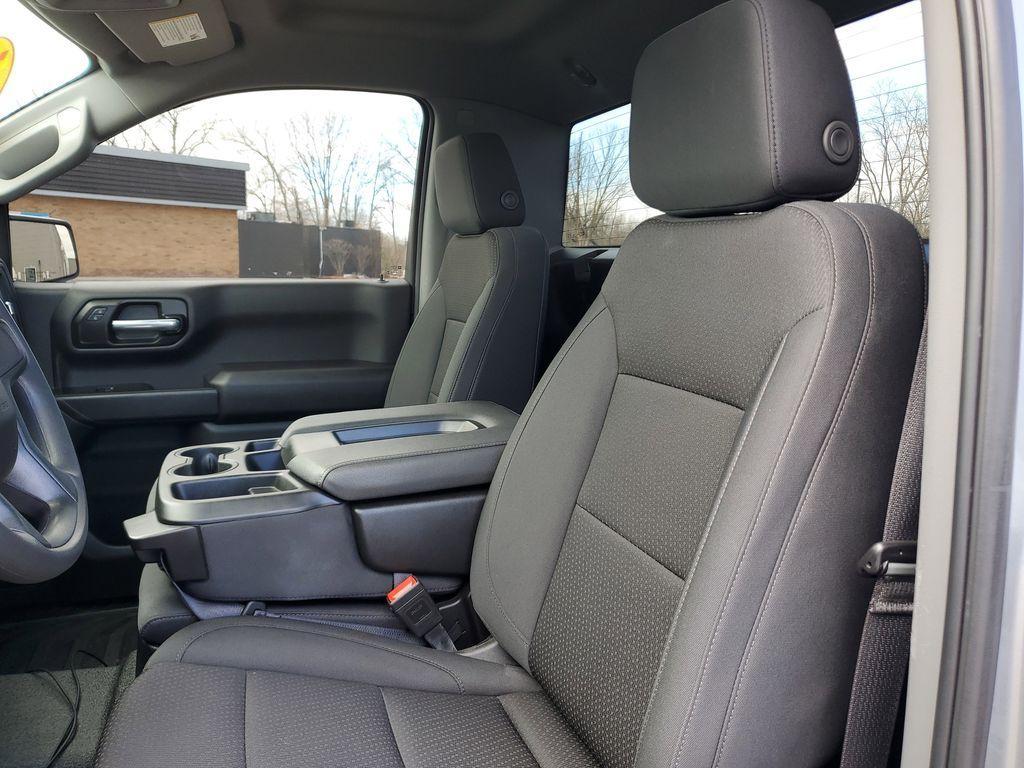 used 2025 Chevrolet Silverado 1500 car, priced at $37,692