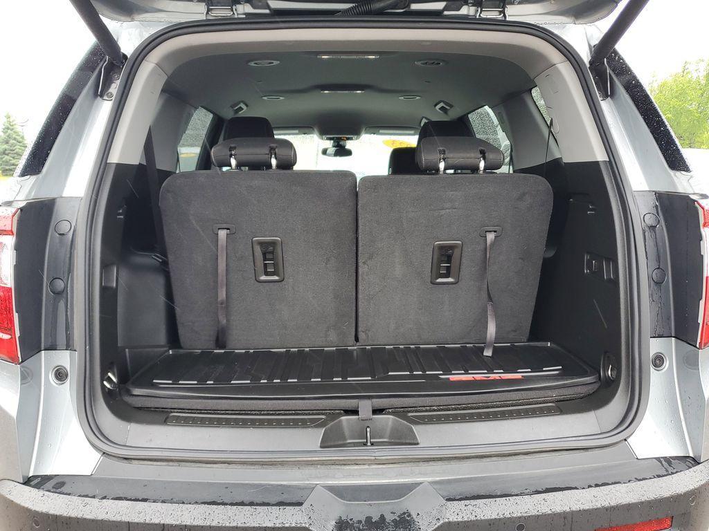 used 2023 GMC Acadia car, priced at $28,304