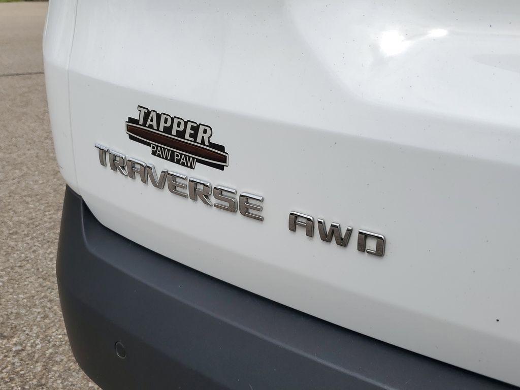 used 2022 Chevrolet Traverse car, priced at $22,302