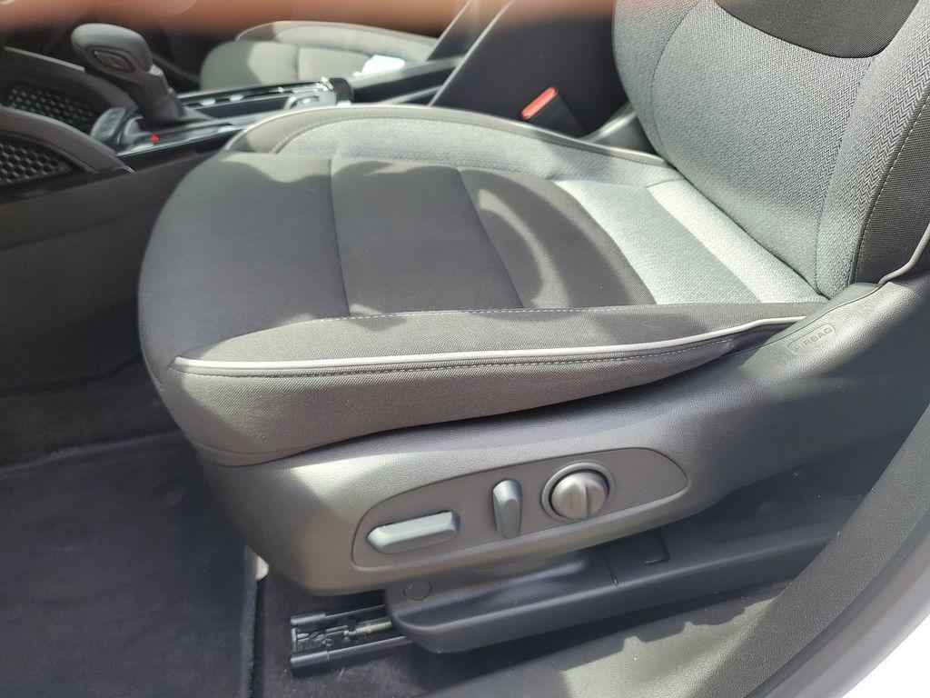 used 2023 Chevrolet TrailBlazer car, priced at $23,292
