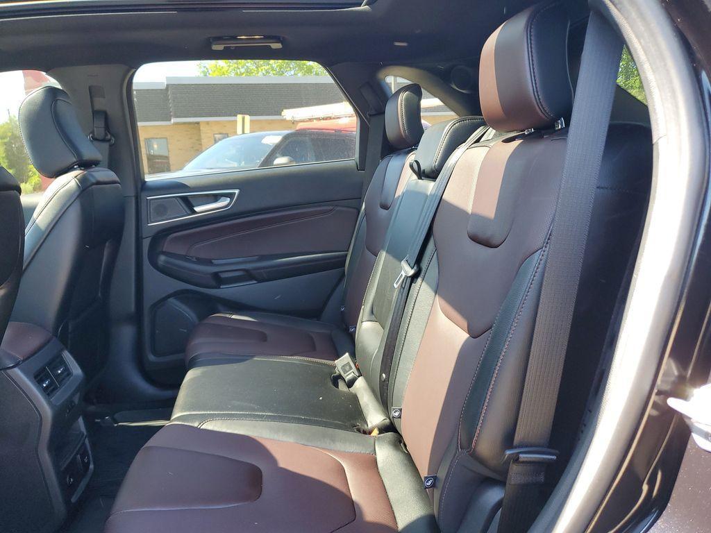 used 2022 Ford Edge car, priced at $31,892