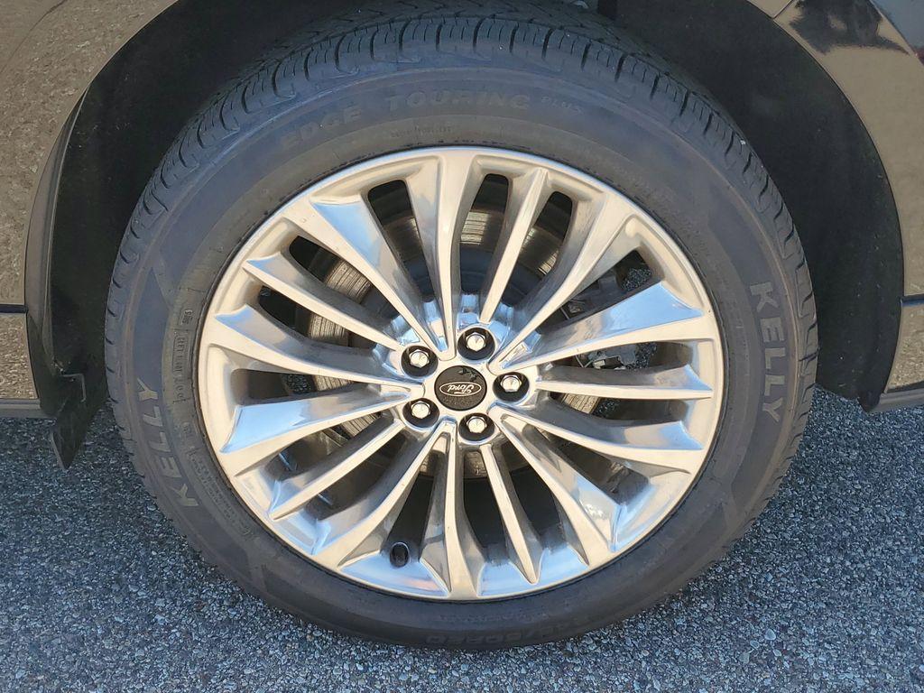 used 2022 Ford Edge car, priced at $31,892