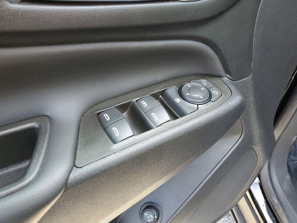 used 2023 Chevrolet Equinox car, priced at $20,302