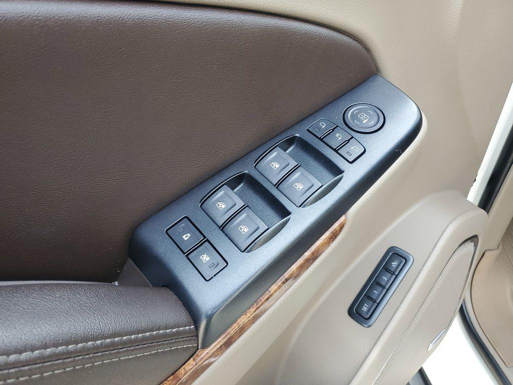 used 2015 Chevrolet Tahoe car, priced at $21,204