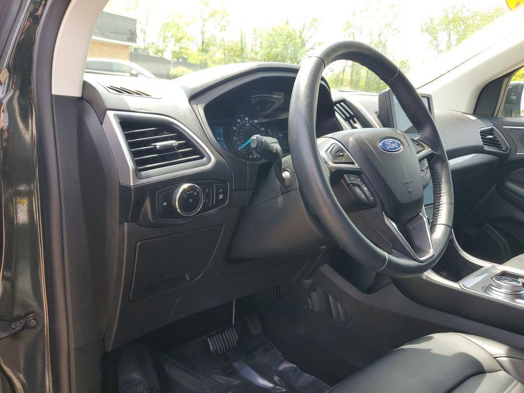 used 2024 Ford Edge car, priced at $27,792