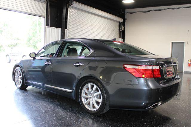 used 2007 Lexus LS 460 car, priced at $10,495