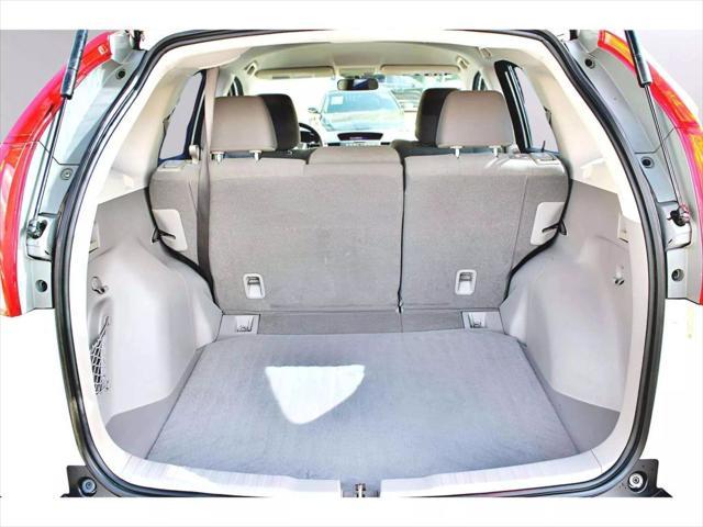 2013 White Diamond Pearl Honda CR-V