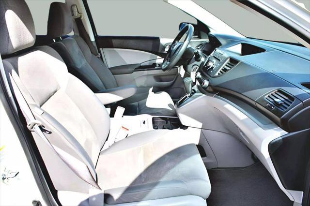 2013 White Diamond Pearl Honda CR-V