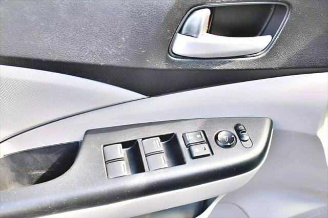 2013 White Diamond Pearl Honda CR-V