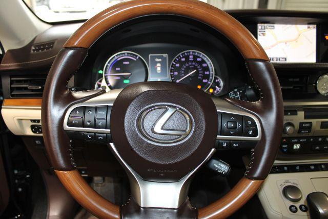 used 2016 Lexus ES 300h car, priced at $16,995