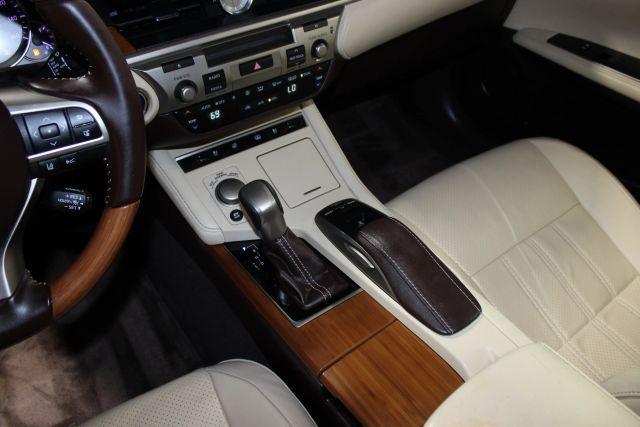 used 2016 Lexus ES 300h car, priced at $16,995
