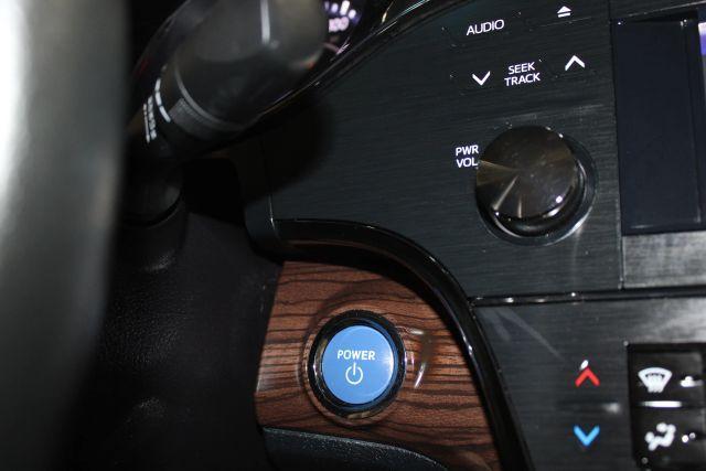 used 2014 Toyota Avalon Hybrid car, priced at $17,732