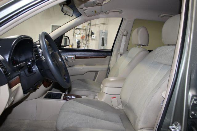 used 2009 Hyundai Santa Fe car, priced at $6,995