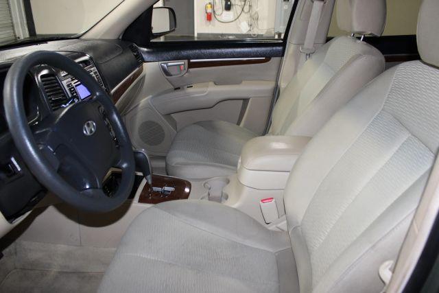 used 2009 Hyundai Santa Fe car, priced at $6,995