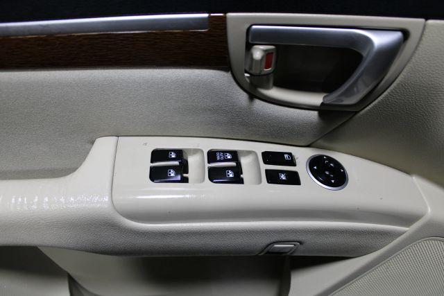 used 2009 Hyundai Santa Fe car, priced at $6,995