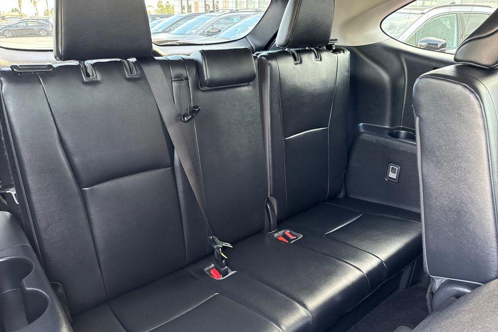 used 2022 Toyota Highlander car, priced at $27,810