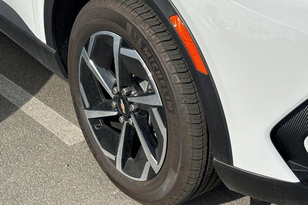 used 2025 Chevrolet Equinox EV car, priced at $21,988