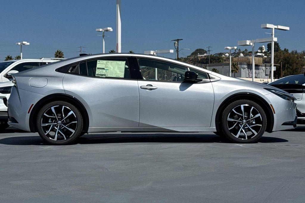 new 2026 Toyota Prius Plug-In Hybrid car, priced at $39,374