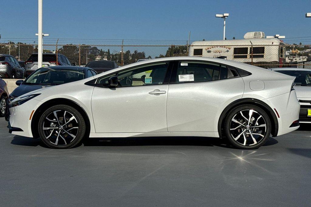 new 2026 Toyota Prius Plug-In Hybrid car, priced at $40,399