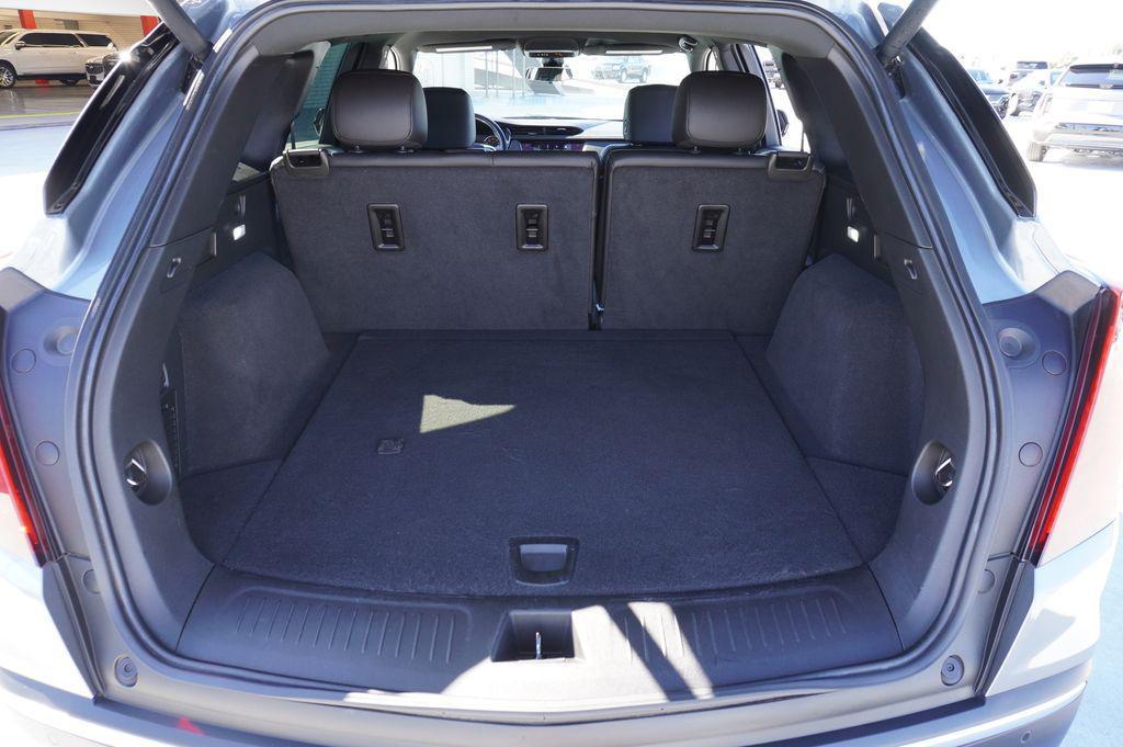 used 2021 Cadillac XT5 car, priced at $23,863