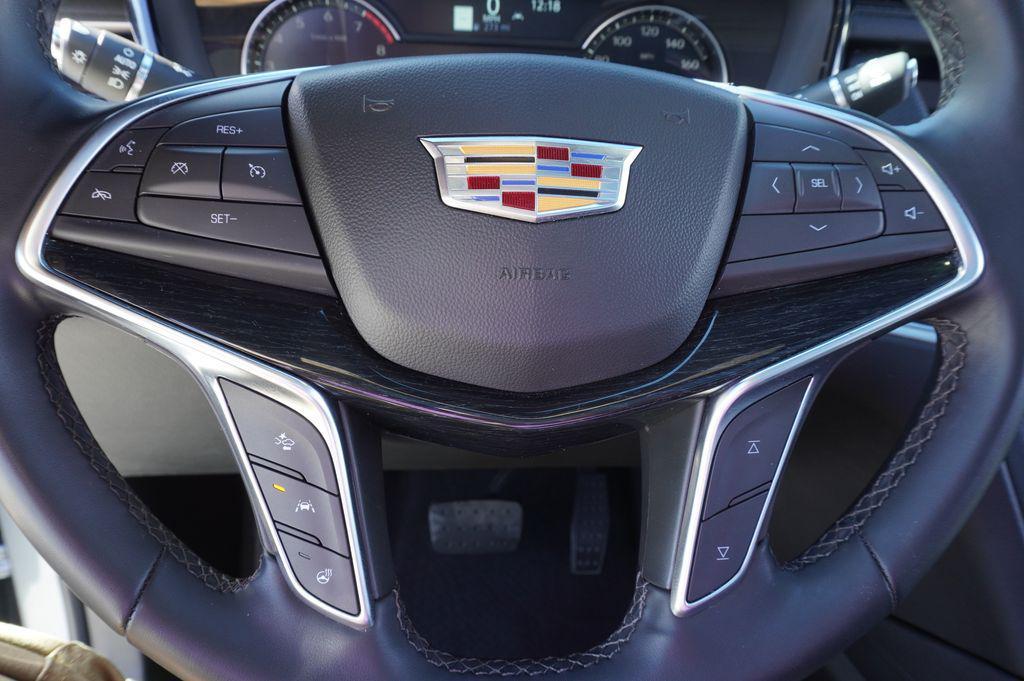 used 2025 Cadillac XT5 car, priced at $35,576