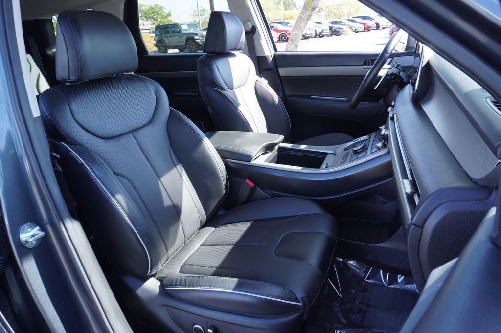 used 2025 Hyundai Palisade car, priced at $28,995