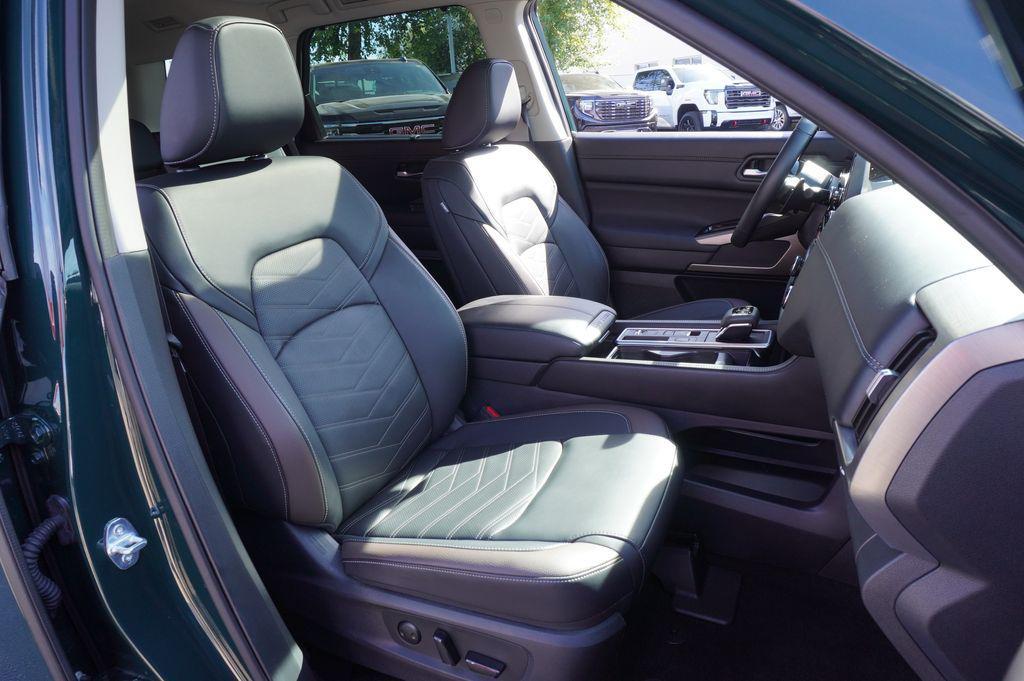 used 2025 Nissan Pathfinder car, priced at $38,815