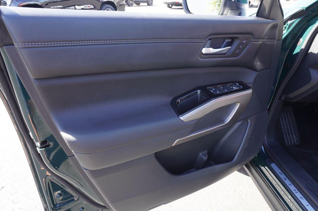 used 2025 Nissan Pathfinder car, priced at $38,815