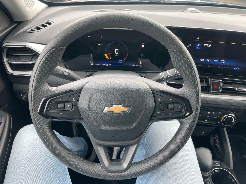 used 2025 Chevrolet TrailBlazer car, priced at $24,486