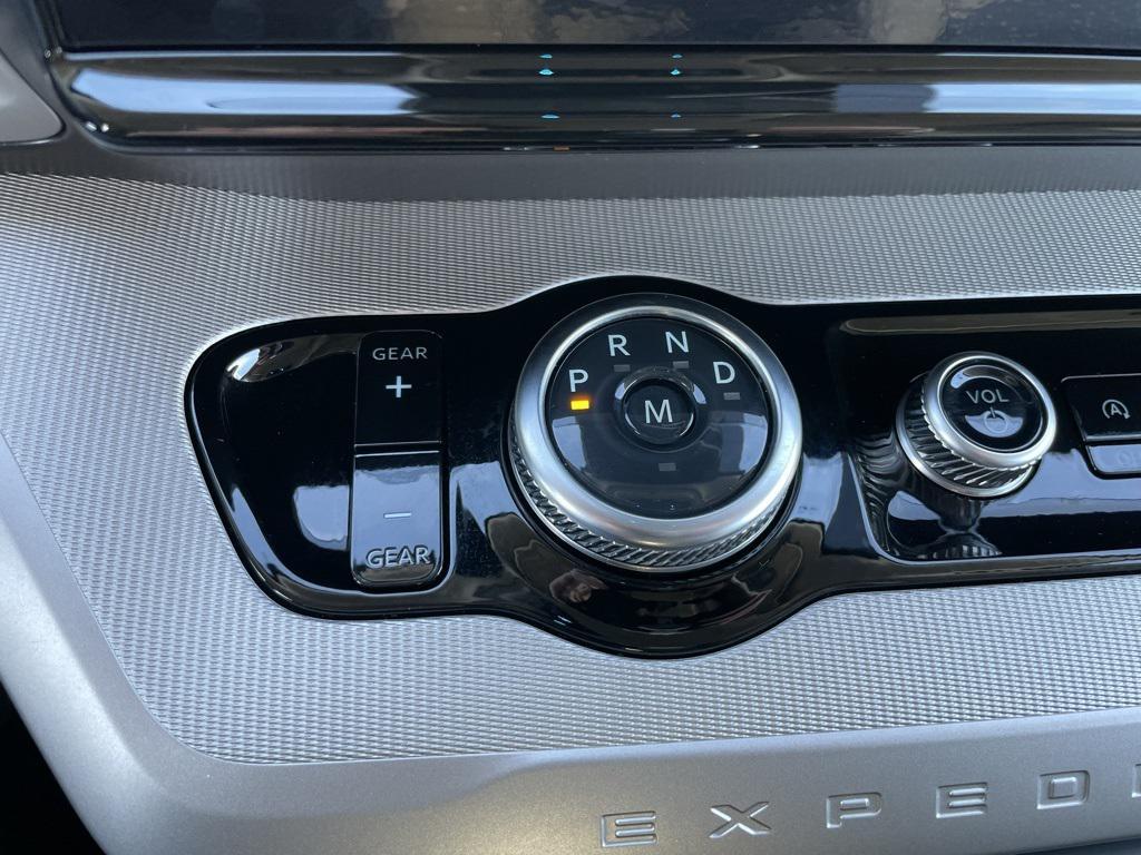 new 2026 Ford Expedition car, priced at $69,989