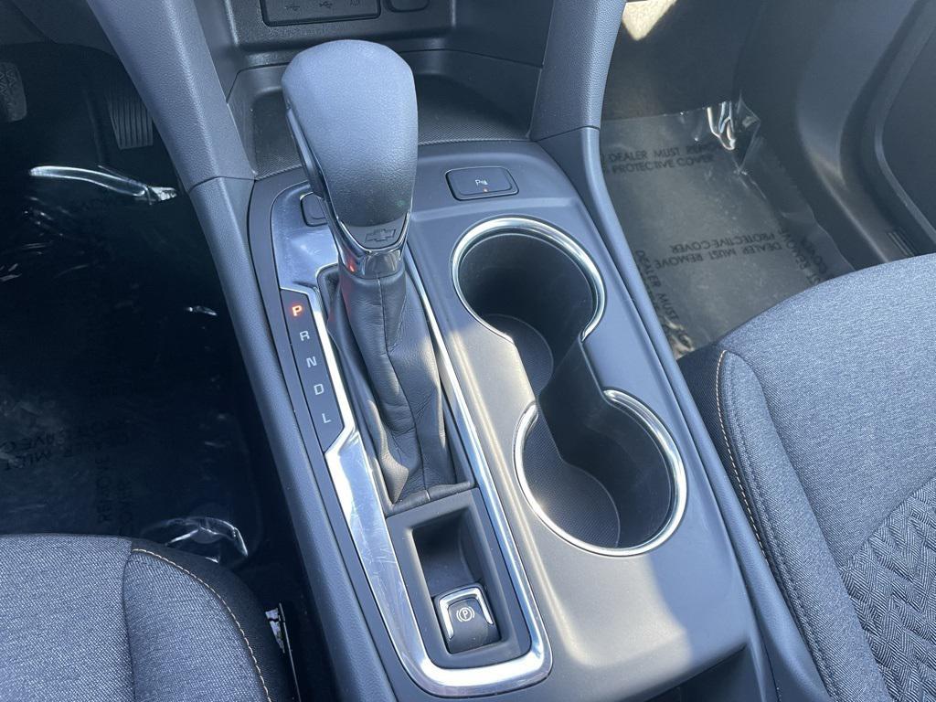 used 2024 Chevrolet Equinox car, priced at $21,999