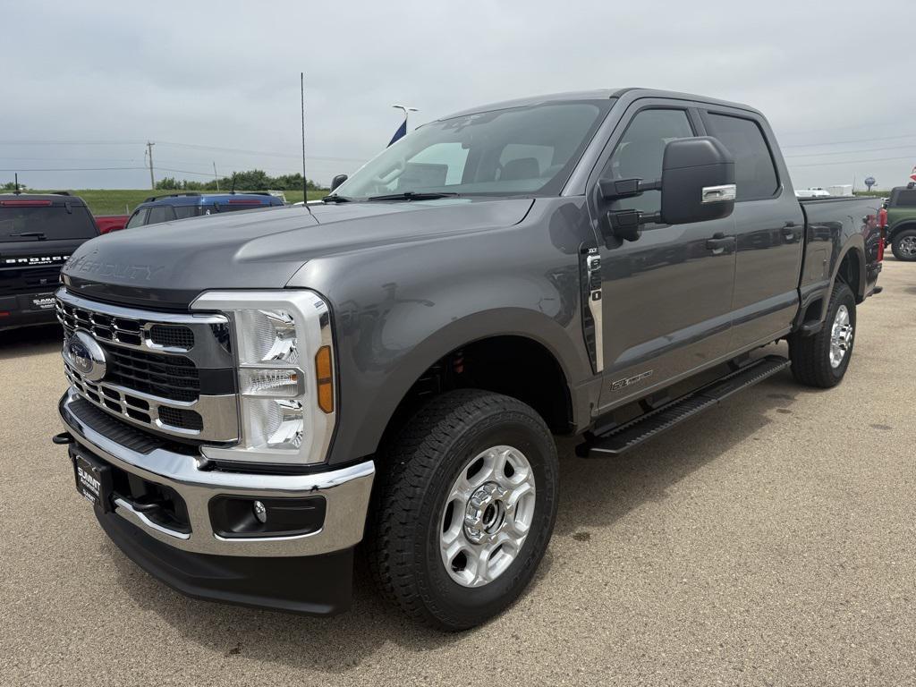 new 2025 Ford F-350 car, priced at $64,989