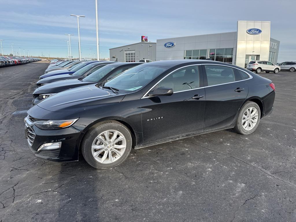 used 2025 Chevrolet Malibu car