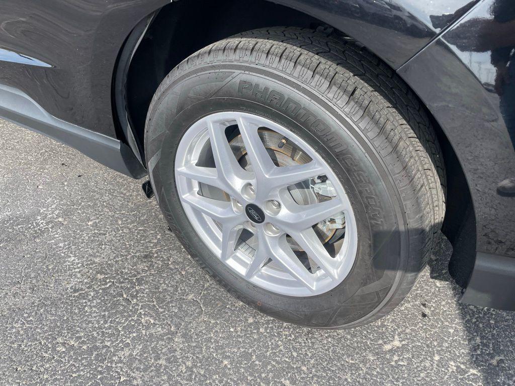 used 2023 Ford Edge car, priced at $20,000