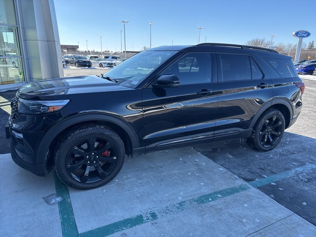 used 2023 Ford Explorer car