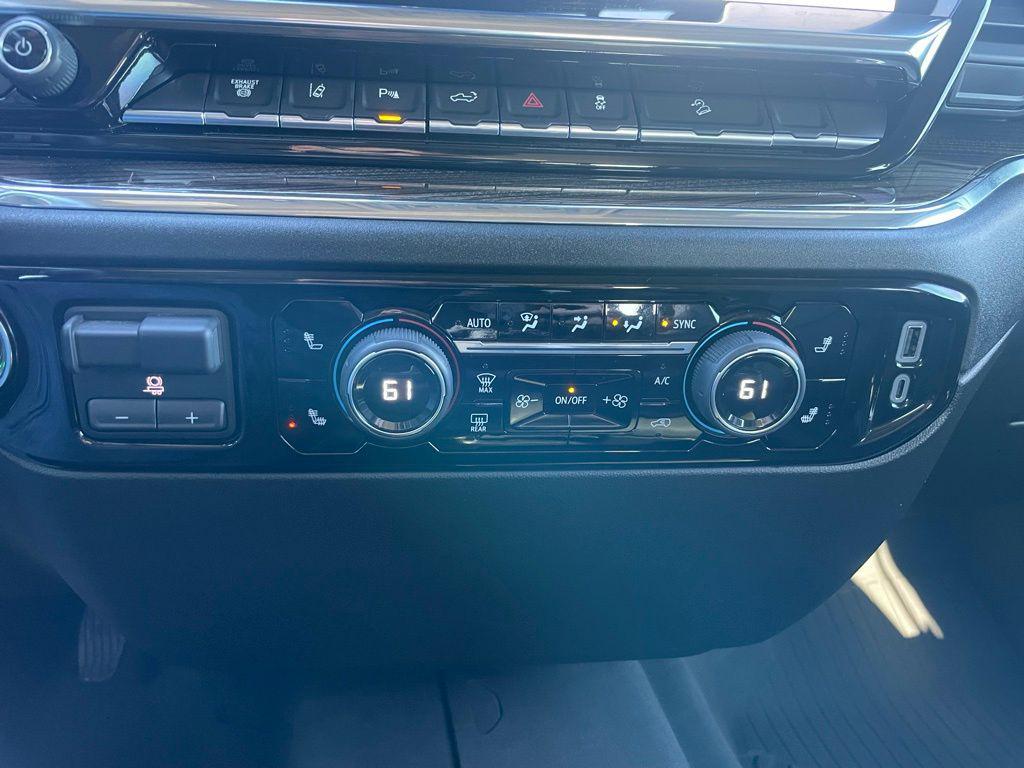 used 2024 Chevrolet Silverado 3500 car