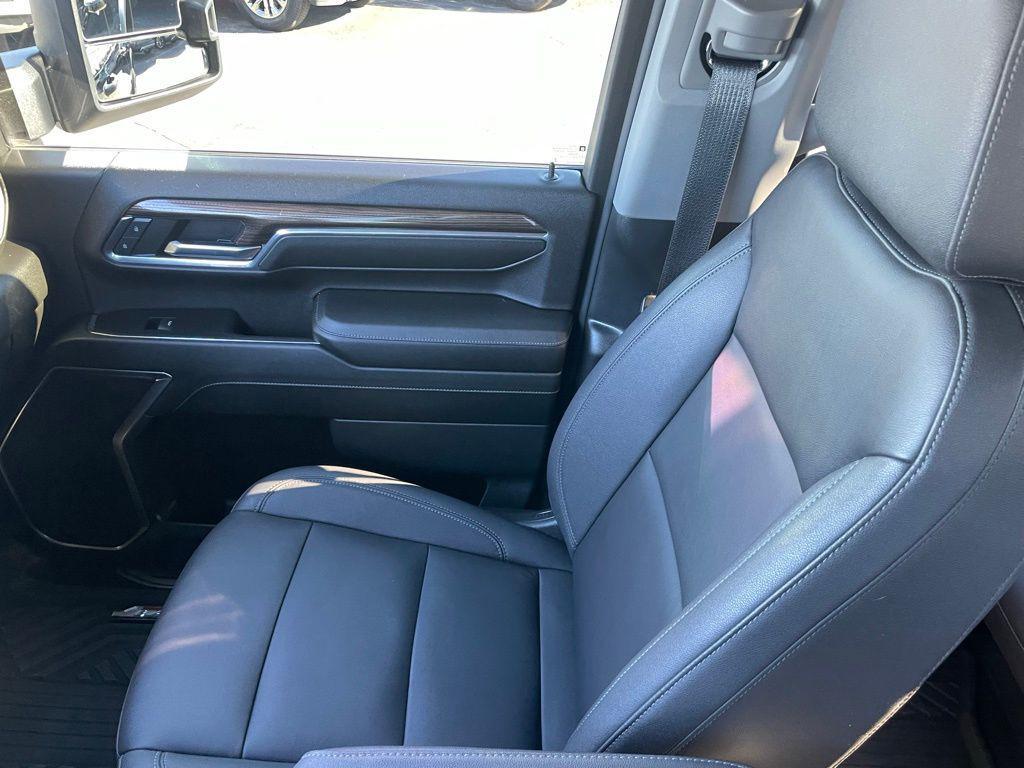 used 2024 Chevrolet Silverado 3500 car