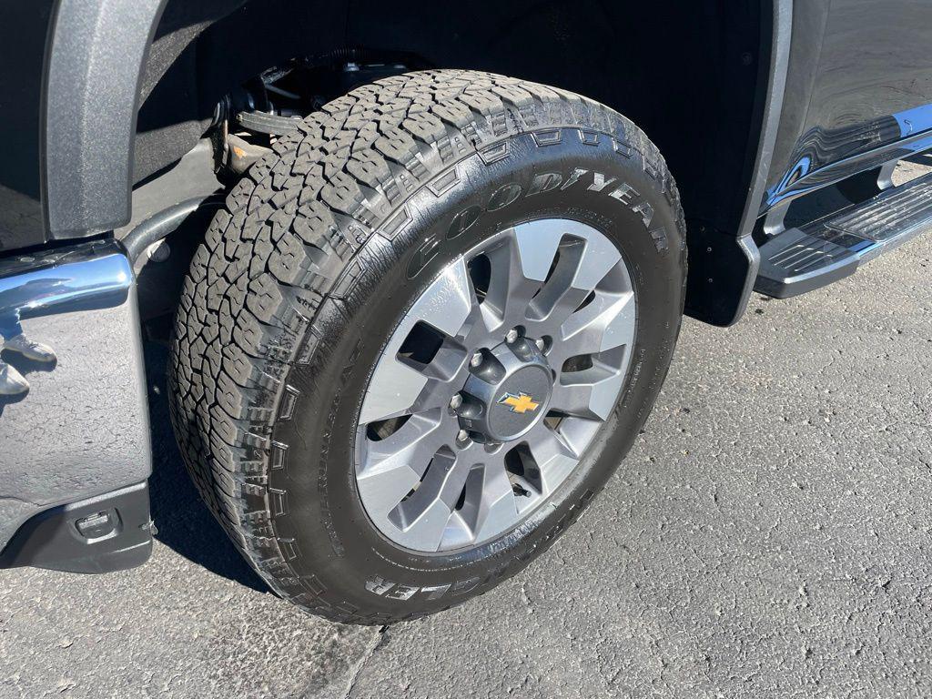 used 2024 Chevrolet Silverado 3500 car