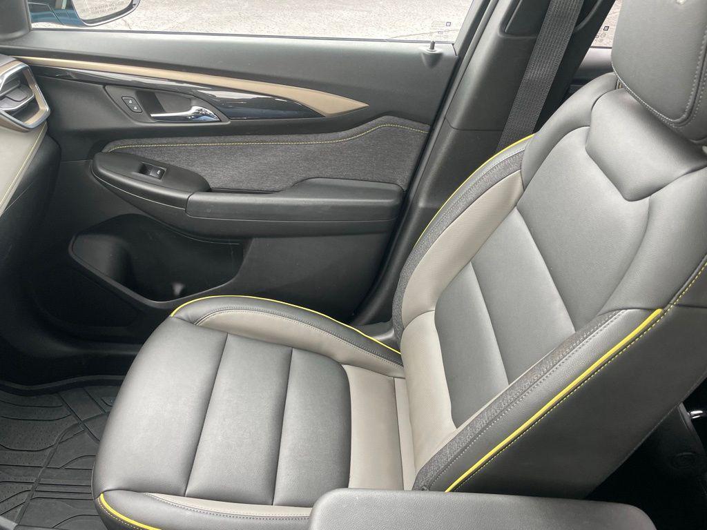 used 2025 Chevrolet TrailBlazer car